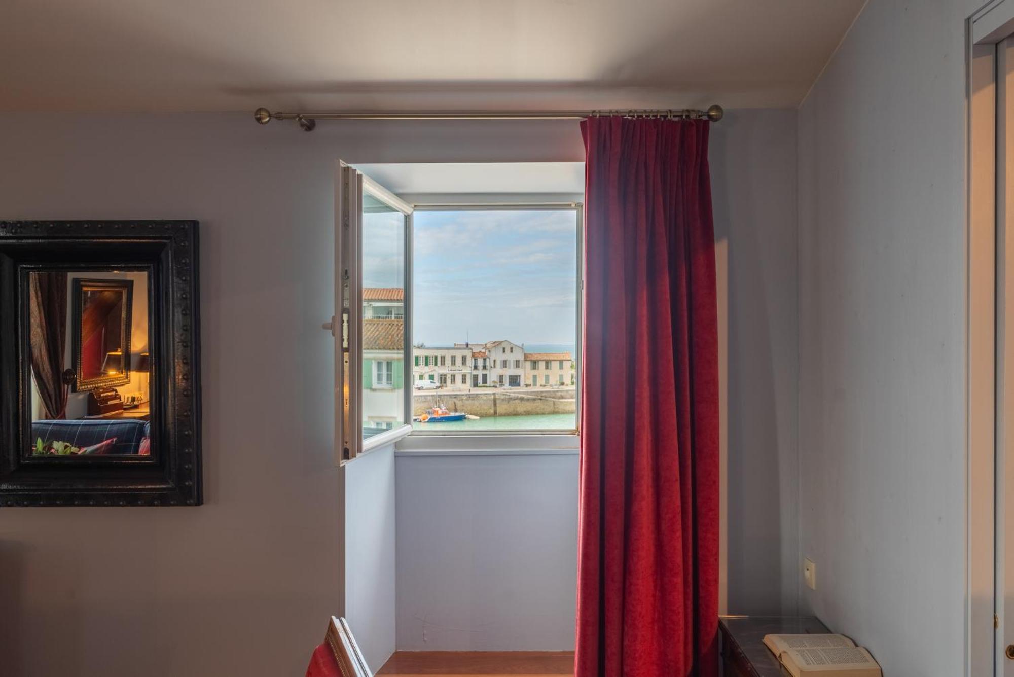 Hotel De Toiras Сен-Мартен-де-Ре Экстерьер фото