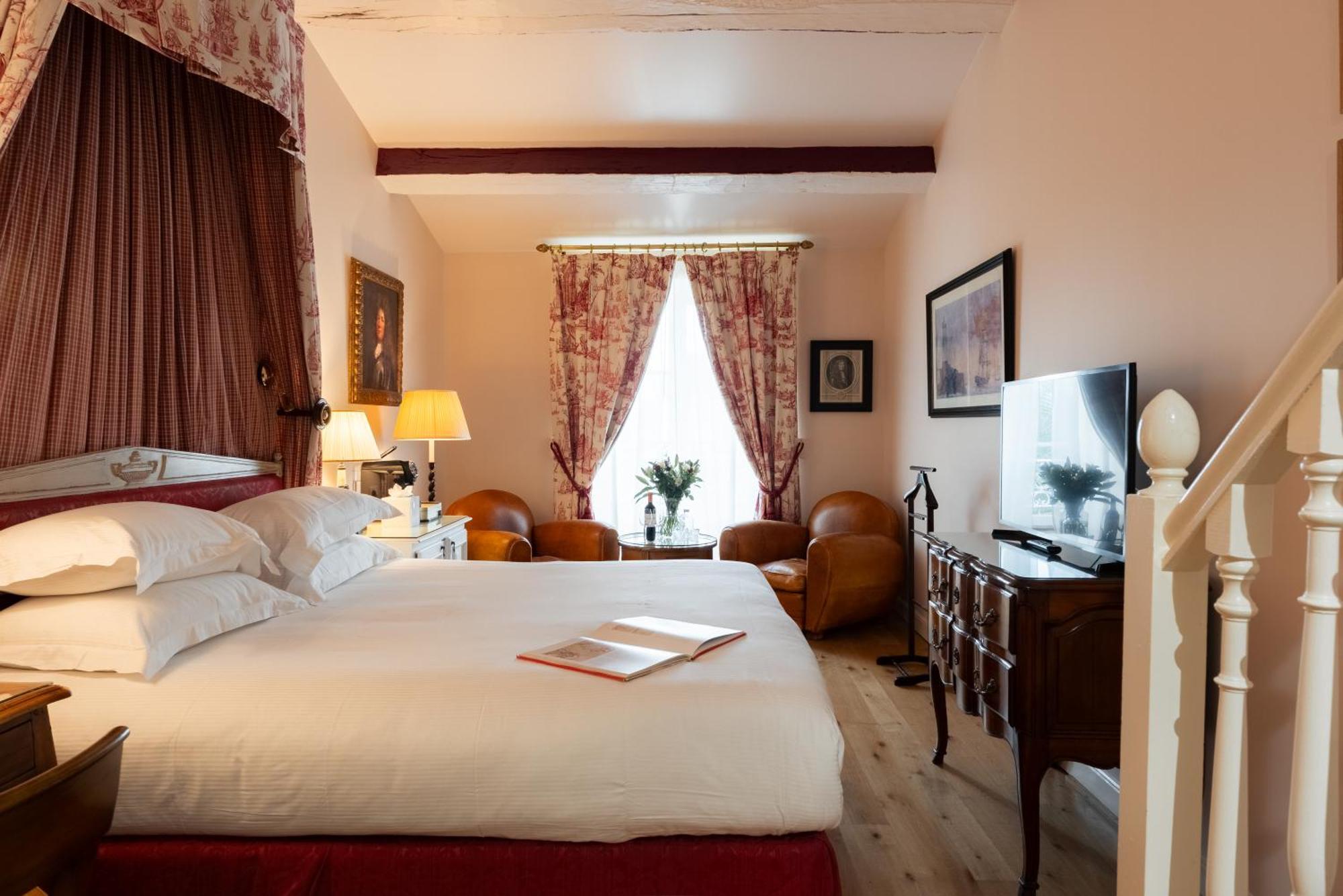 Hotel De Toiras Сен-Мартен-де-Ре Экстерьер фото